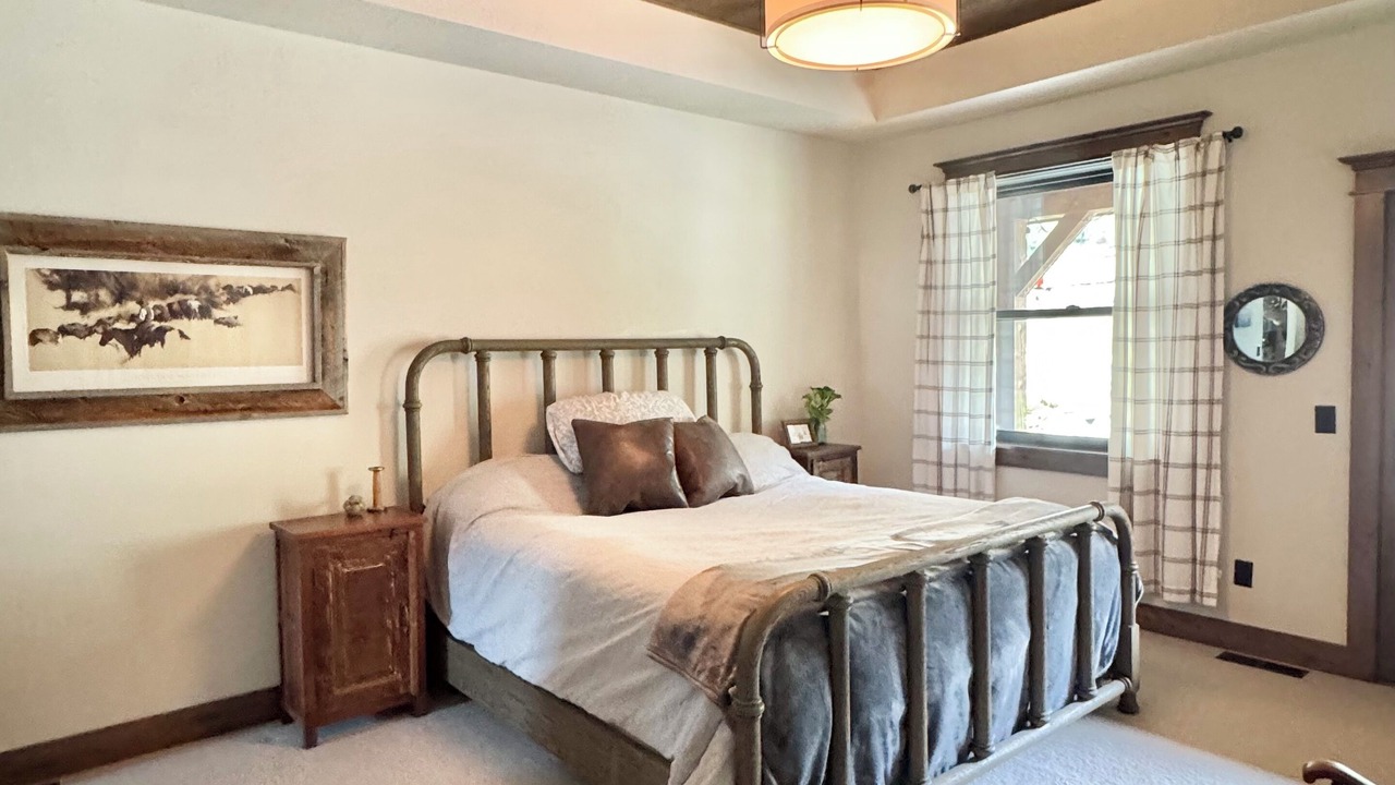 Photo of Bedroom in Gardiner