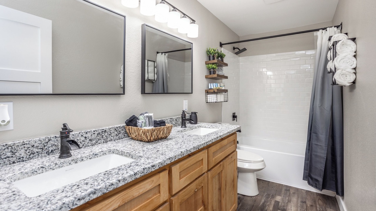 Photo of Bathroom in Thackerville