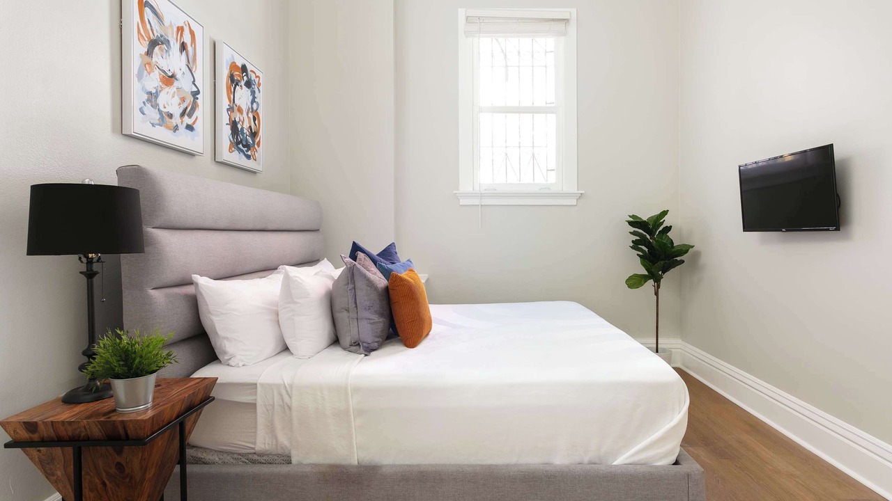 Photo of Bedroom in Gaslamp Quarter
