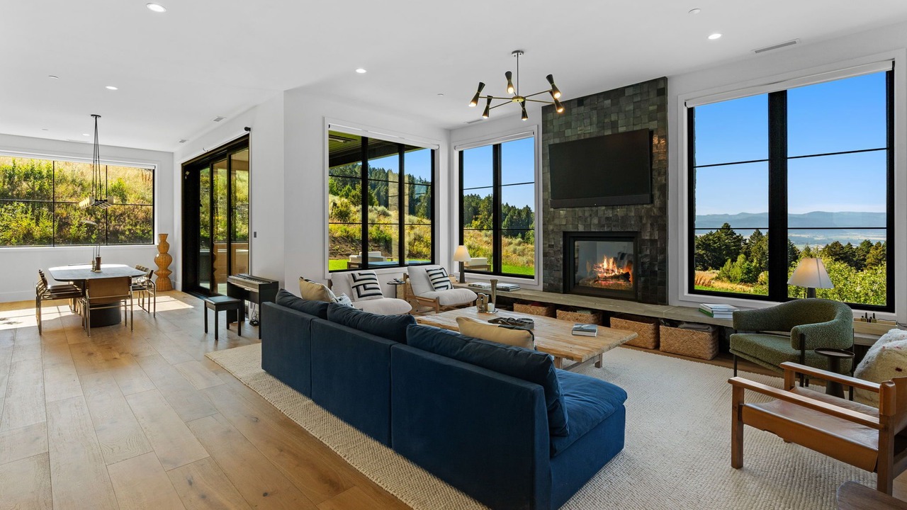 Photo of Livingroom in Bozeman