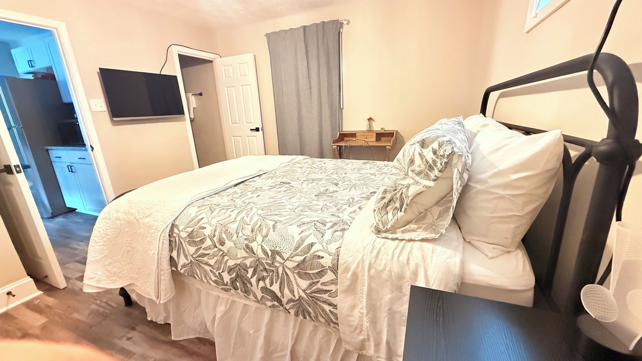 Photo of Bedroom in Uptown