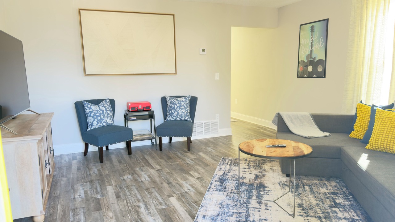 Photo of Livingroom in Uptown