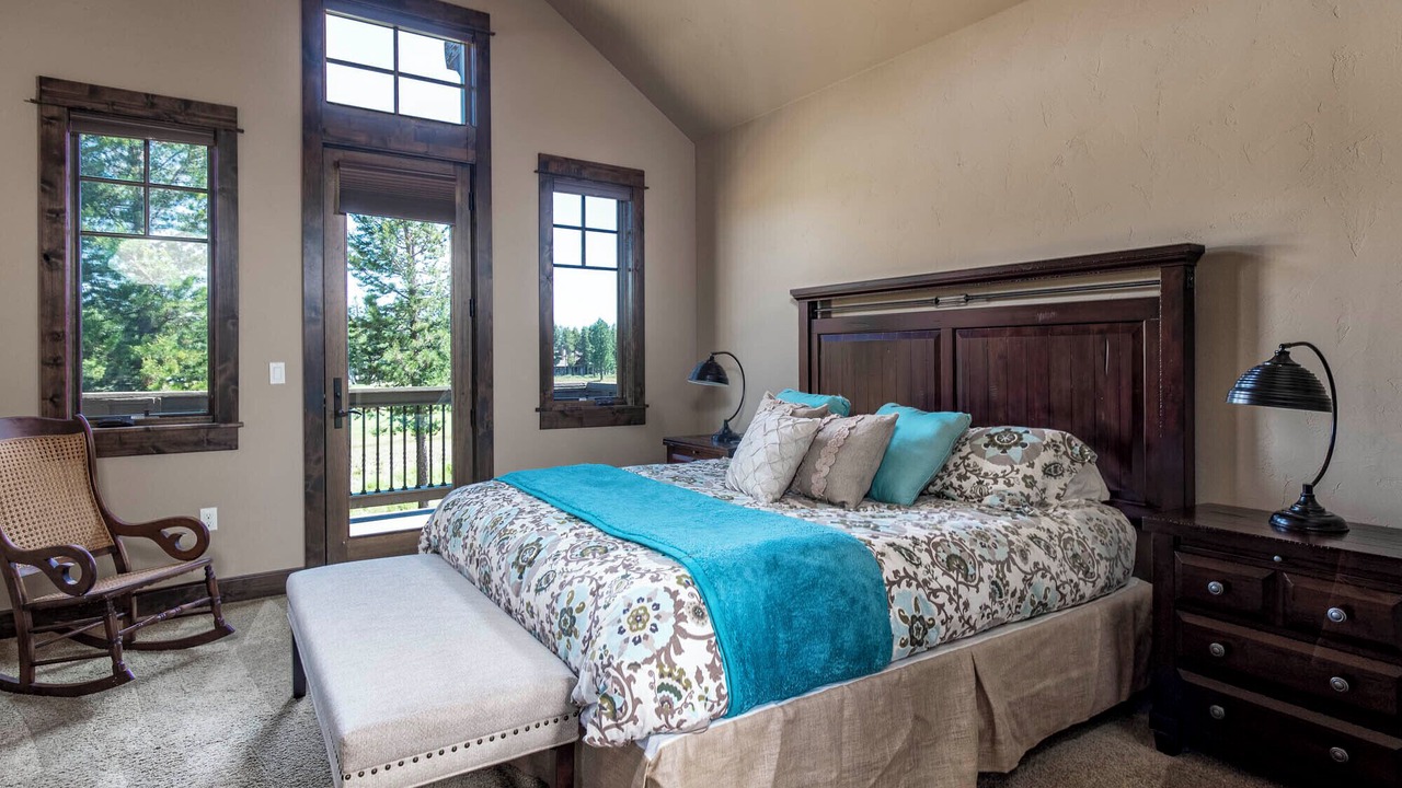 Photo of Bedroom in Sunriver