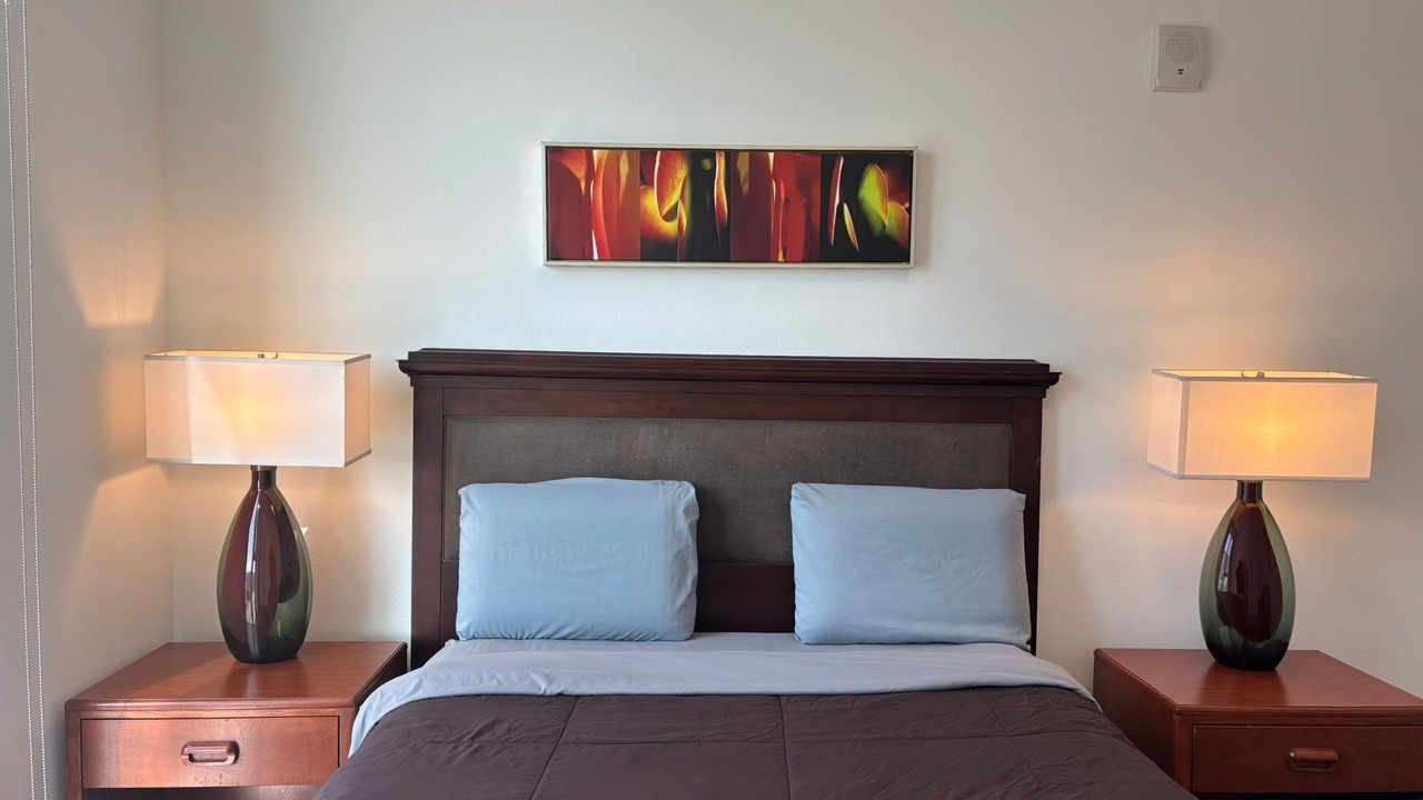 Photo of Bedroom in Koreatown