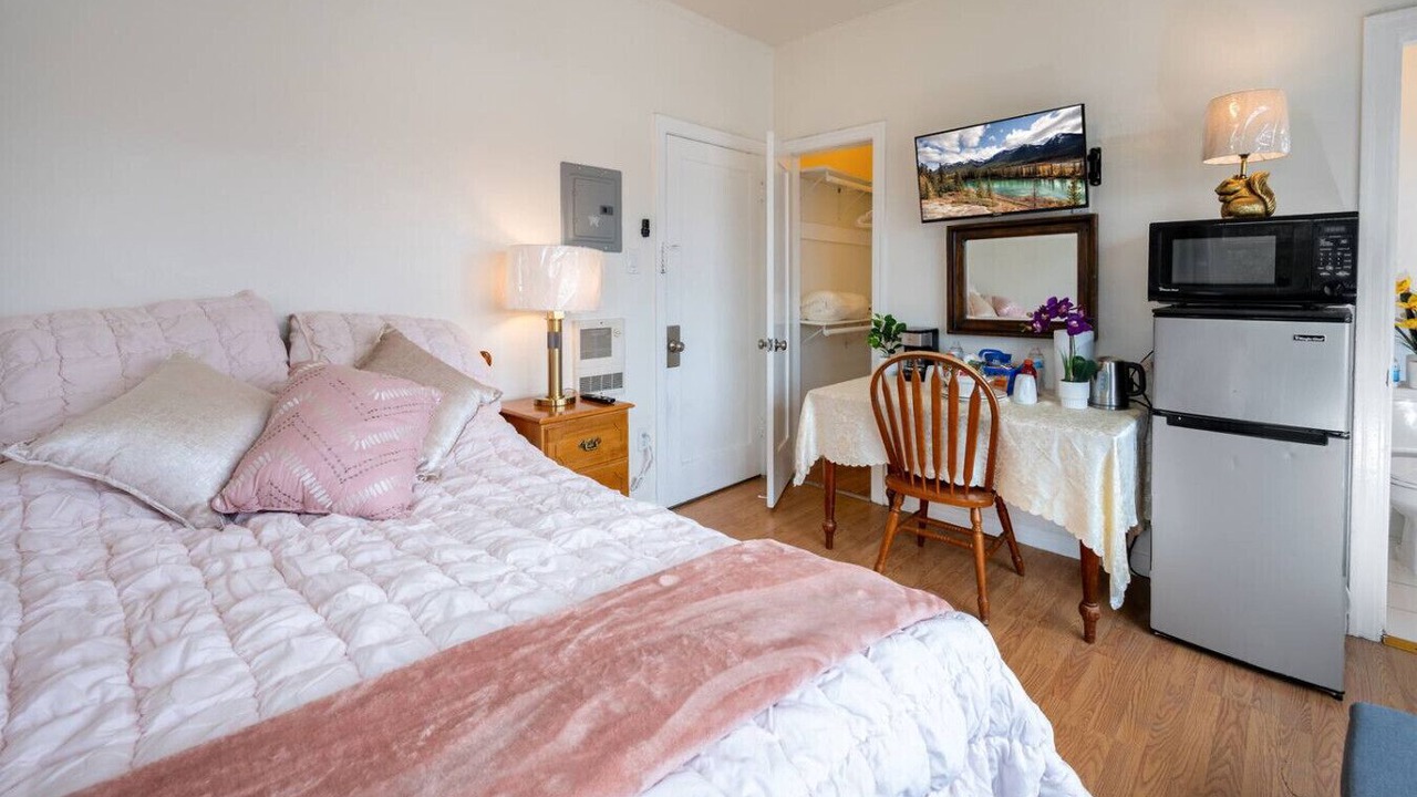 Photo of Bedroom in Boyle Heights