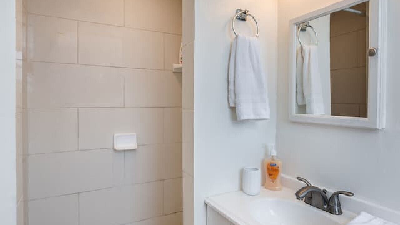 Photo of Bathroom in Boyle Heights