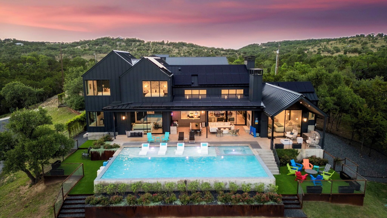 Photo of Outdoor in Henly