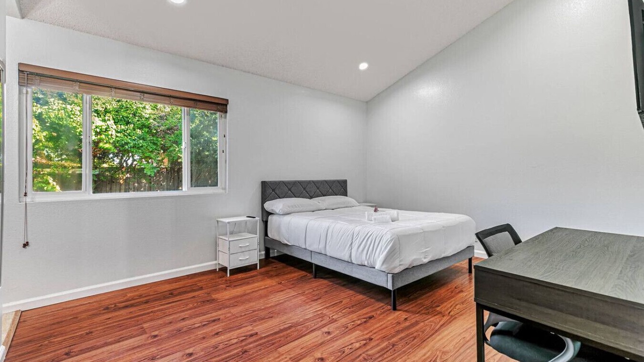Photo of Bedroom in Fremont