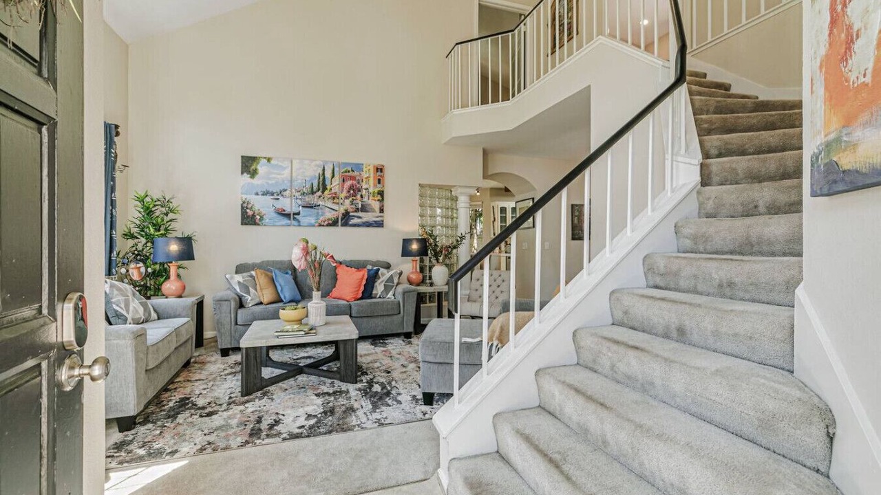 Photo of Livingroom in Ardenwood