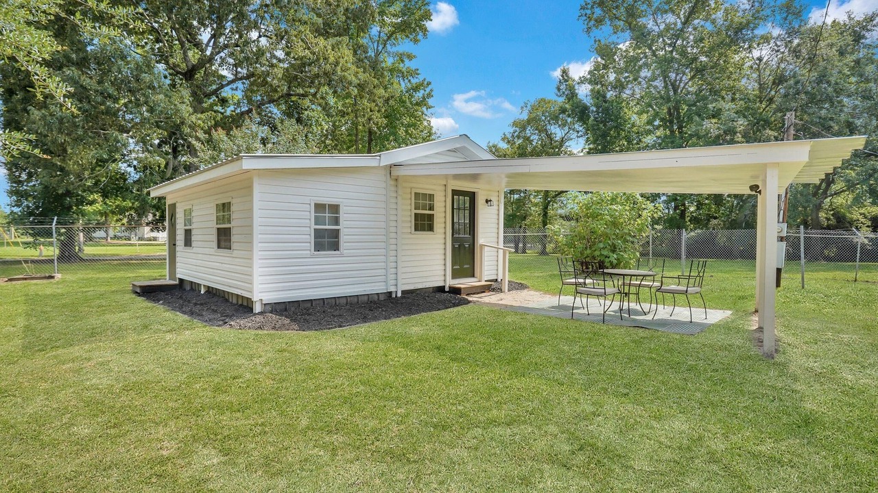Photo of Outdoor in Manning