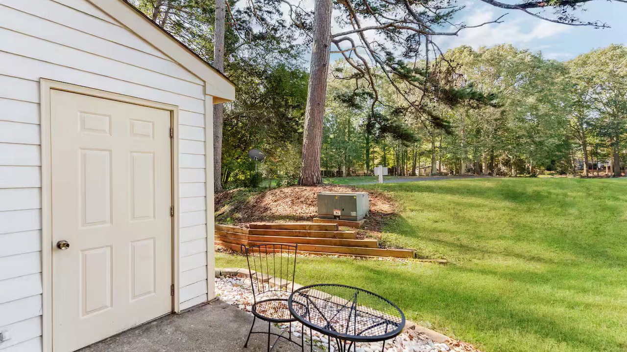 Photo of Outdoor in Raintree