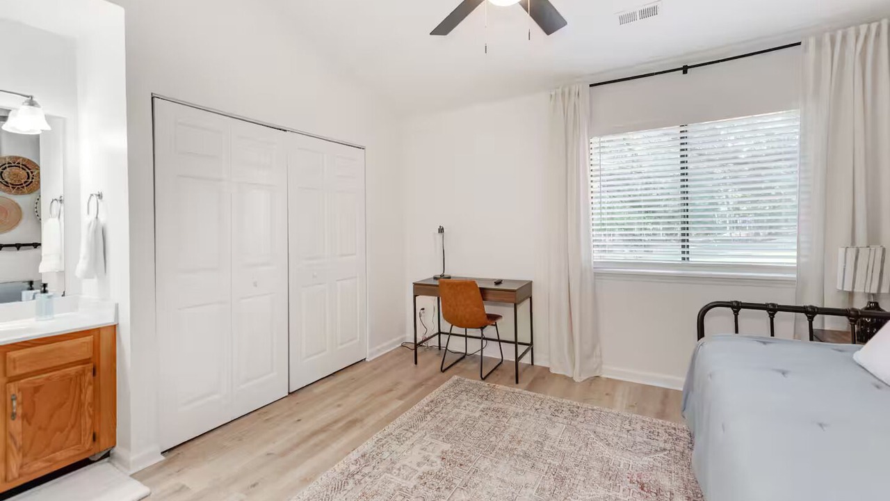 Photo of Bedroom in Raintree
