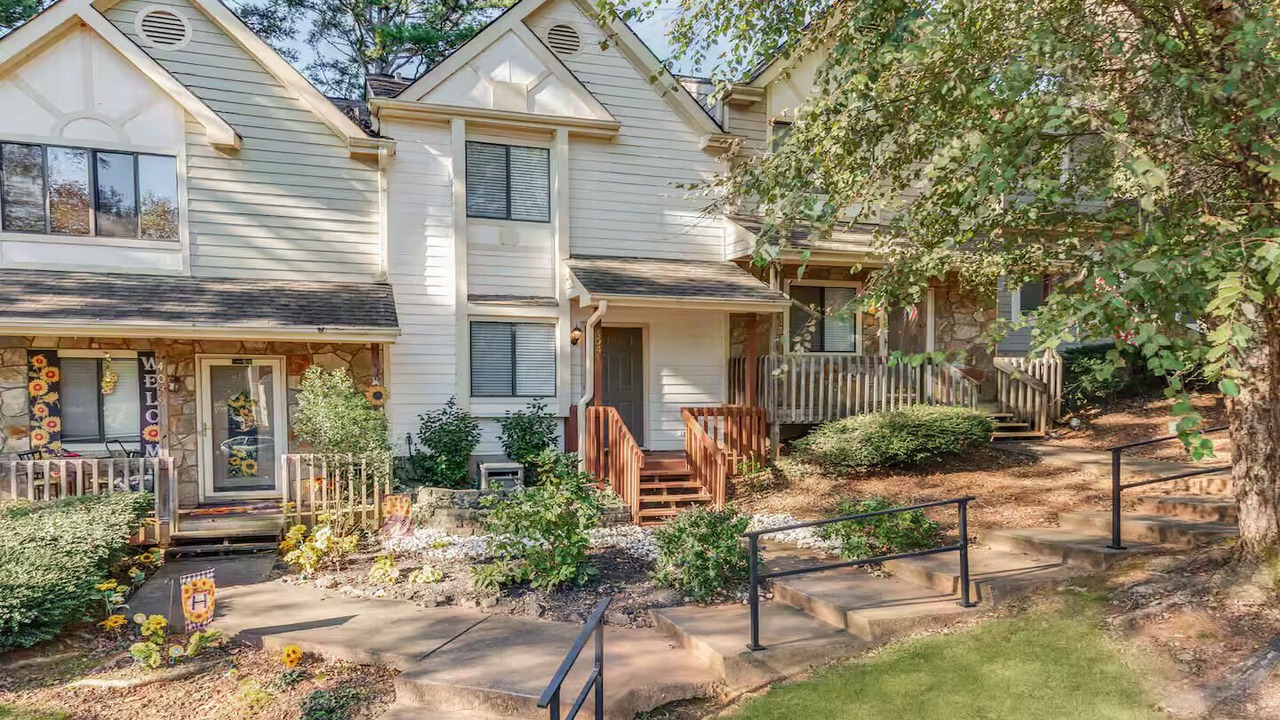 Photo of Outdoor in Raintree