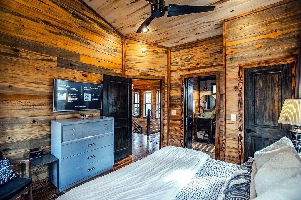 Photo of Bedroom in Hochatown