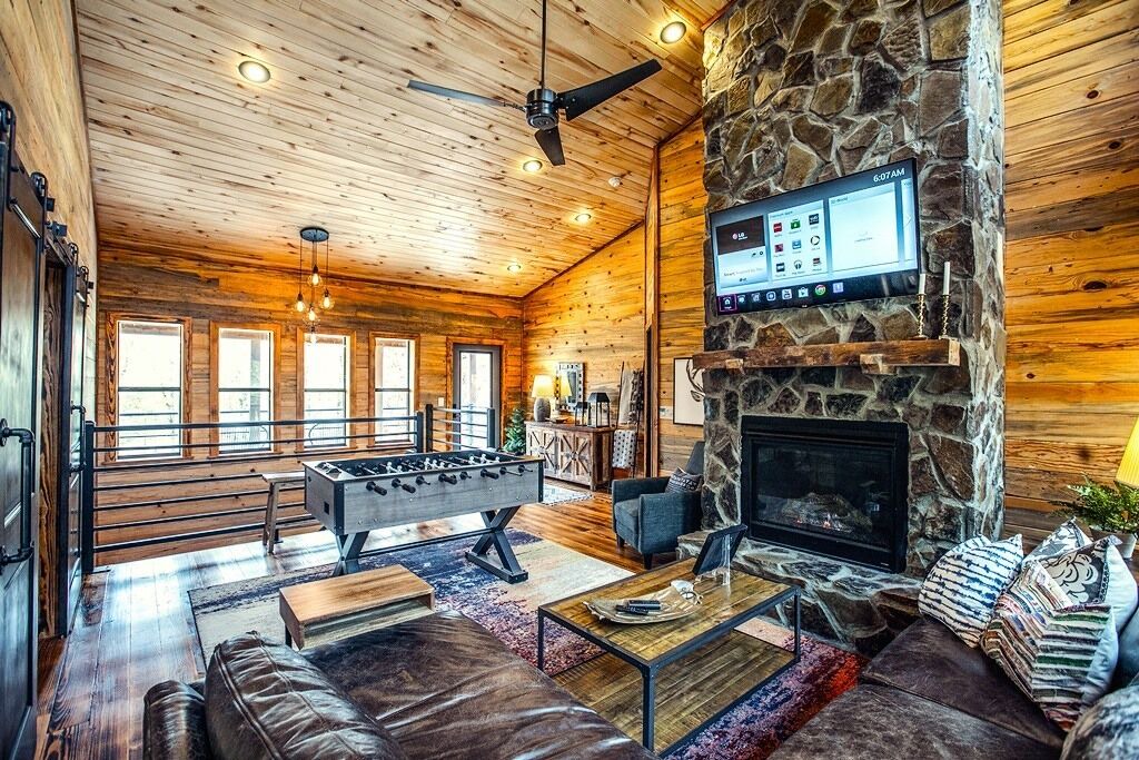Photo of Livingroom in Hochatown