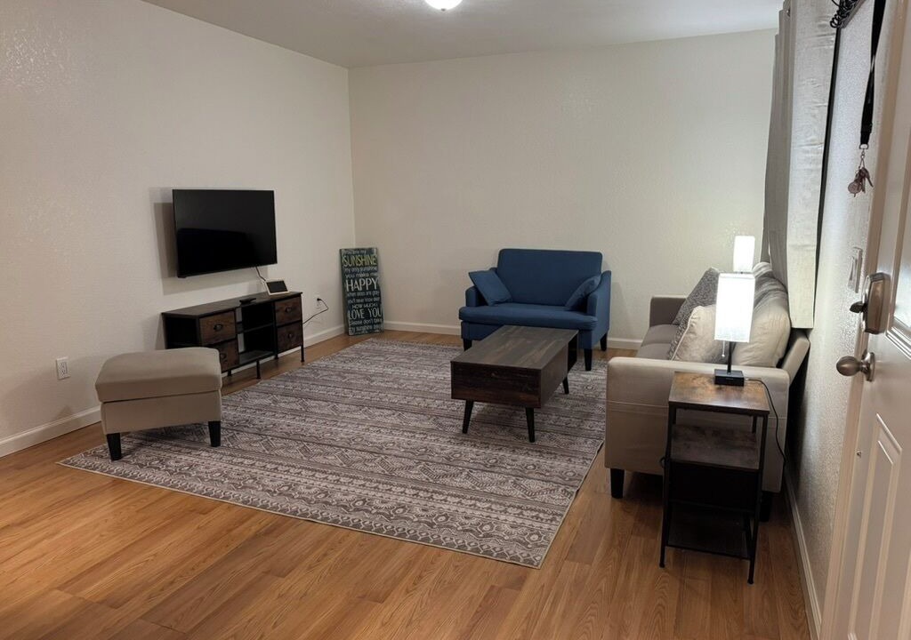 Photo of Livingroom in Bakersfield