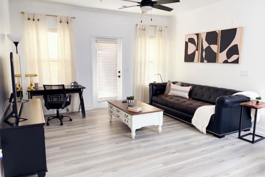 Photo of Livingroom in Brown Road