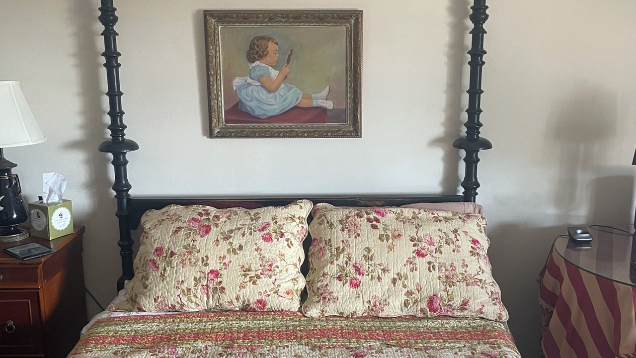 Photo of Bedroom in Mid-Wilshire