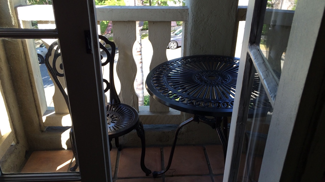 Photo of Outdoor in Mid-Wilshire