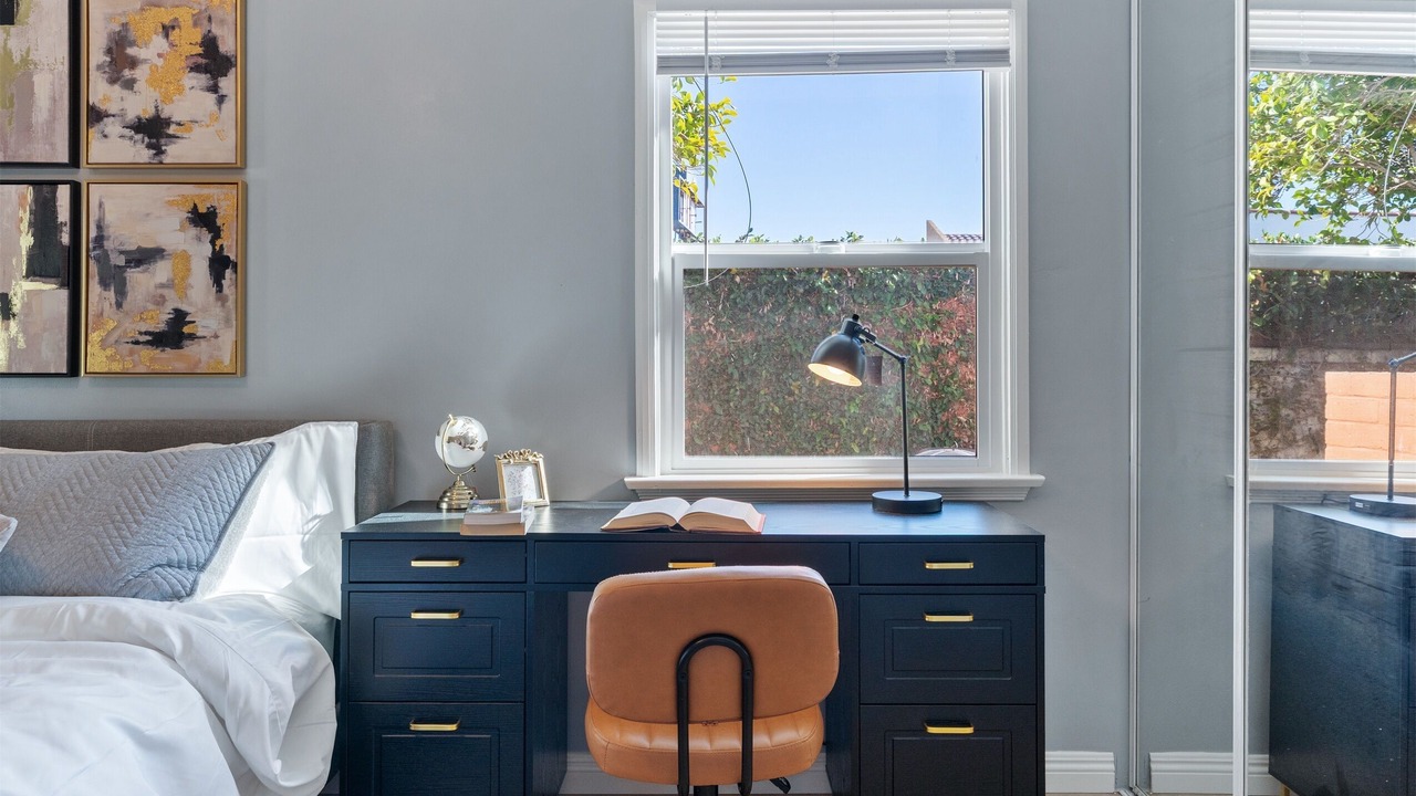 Photo of Bedroom in East Pasadena