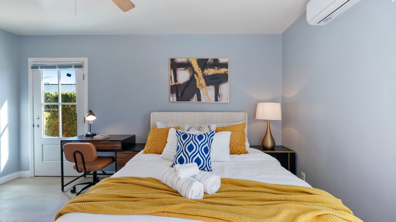 Photo of Bedroom in East Pasadena