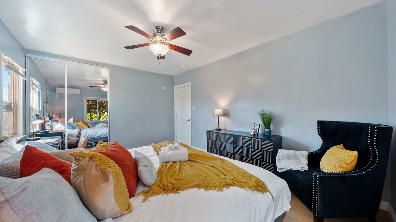 Photo of Bedroom in East Pasadena