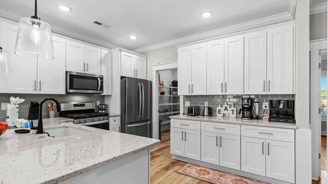 Photo of Kitchen in Longs