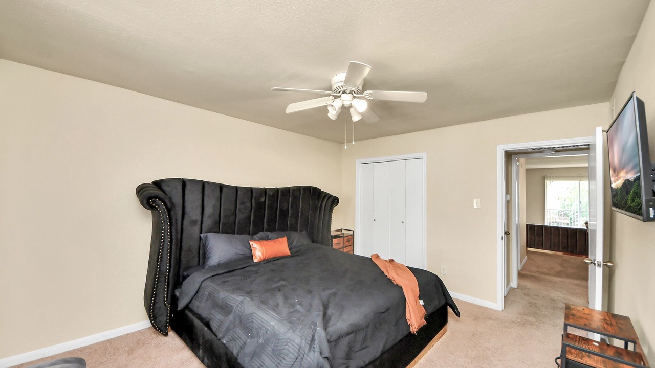 Photo of Bedroom in Uptown
