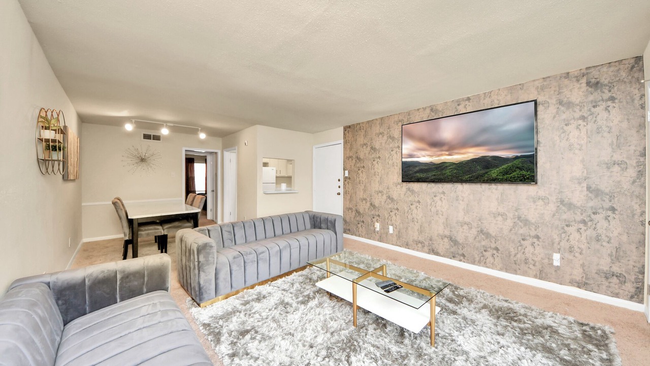 Photo of Livingroom in Uptown