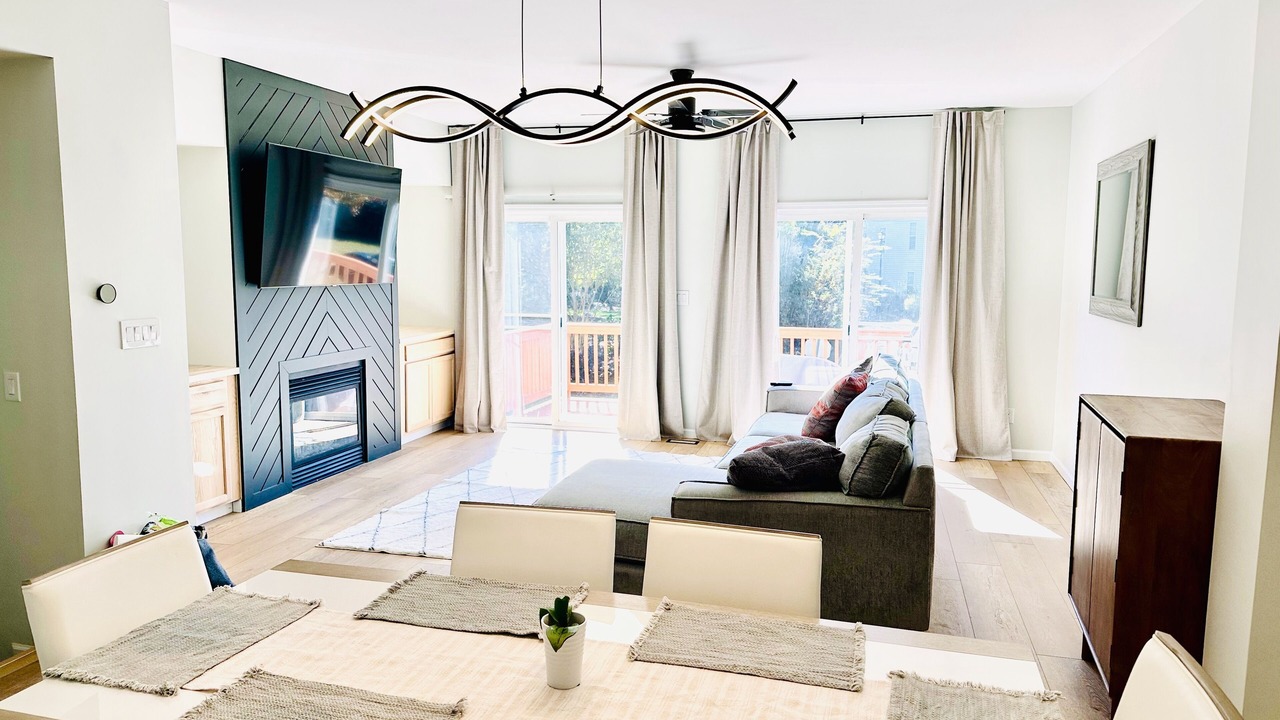 Photo of Livingroom in Cary