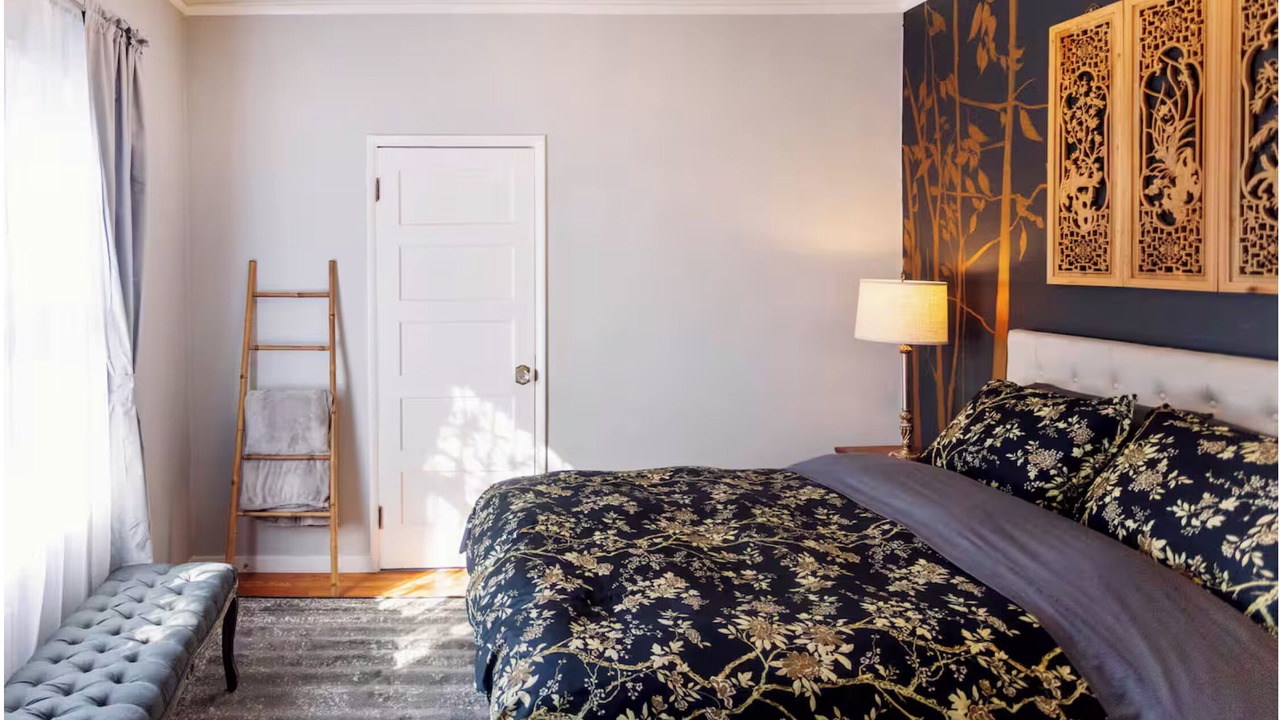 Photo of Bedroom in Emeryville