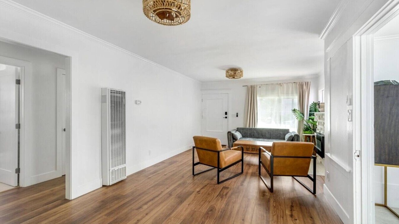 Photo of Livingroom in South Redondo