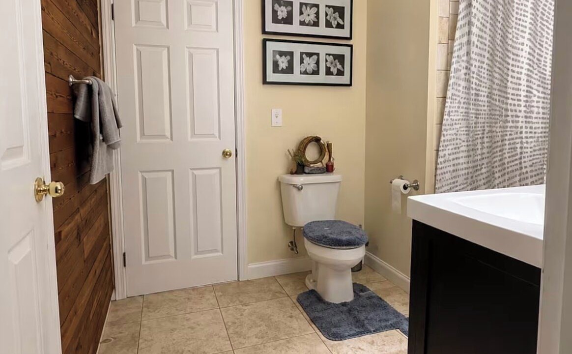 Photo of Bathroom in Prosperity Church Road