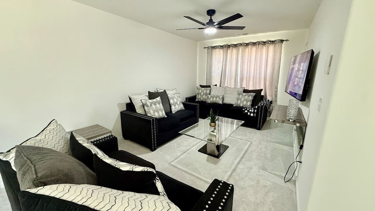 Photo of Livingroom in Greensboro