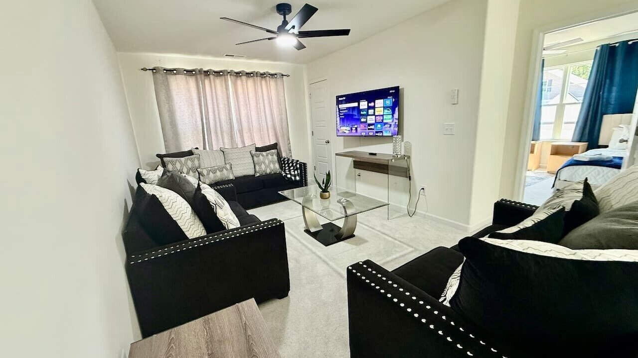Photo of Livingroom in Greensboro