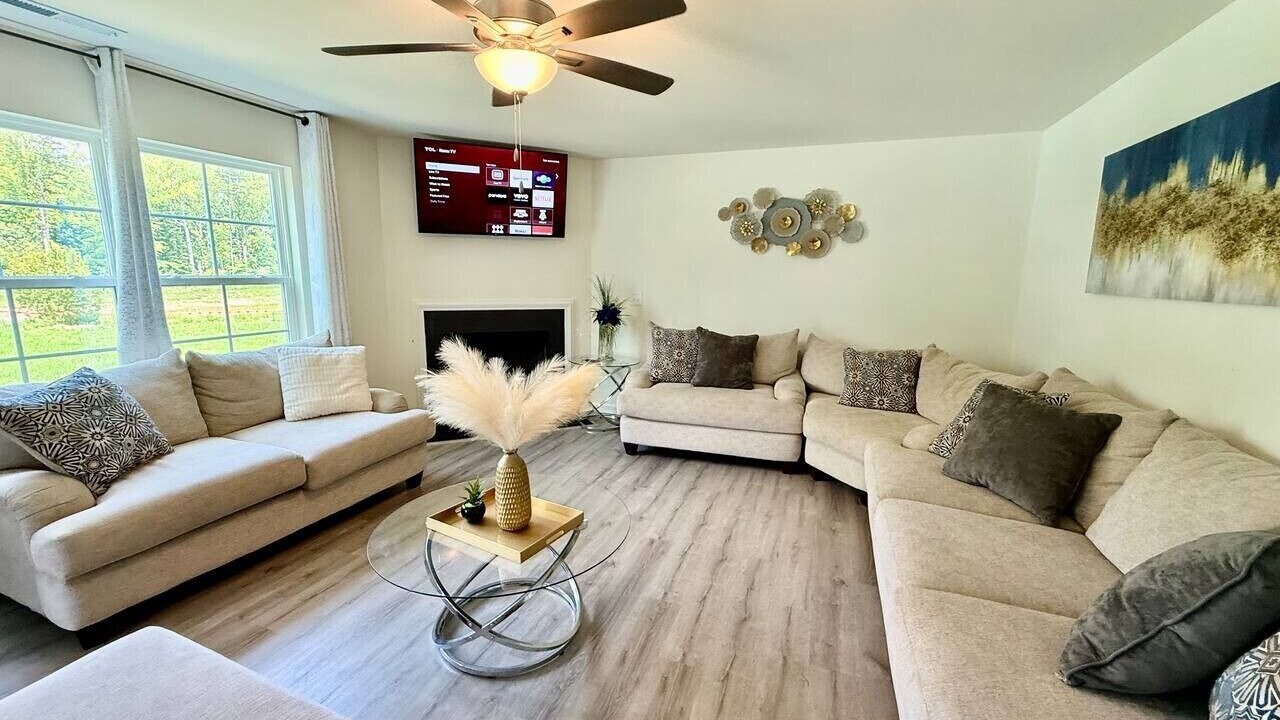 Photo of Livingroom in Greensboro
