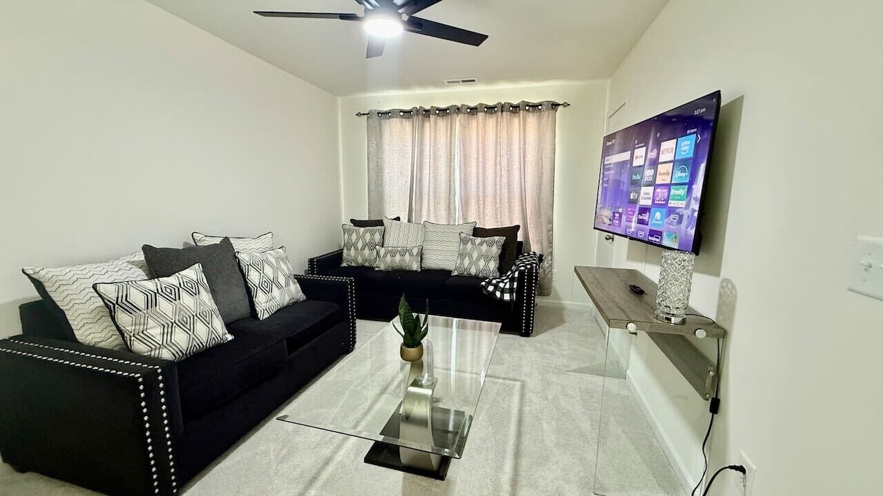 Photo of Livingroom in Greensboro