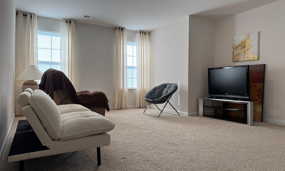 Photo of Livingroom in Mebane