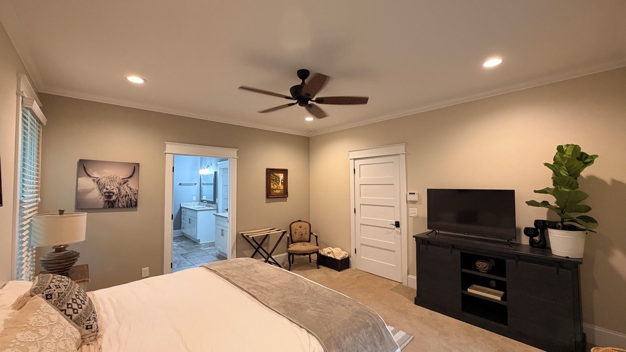 Photo of Bedroom in State Park