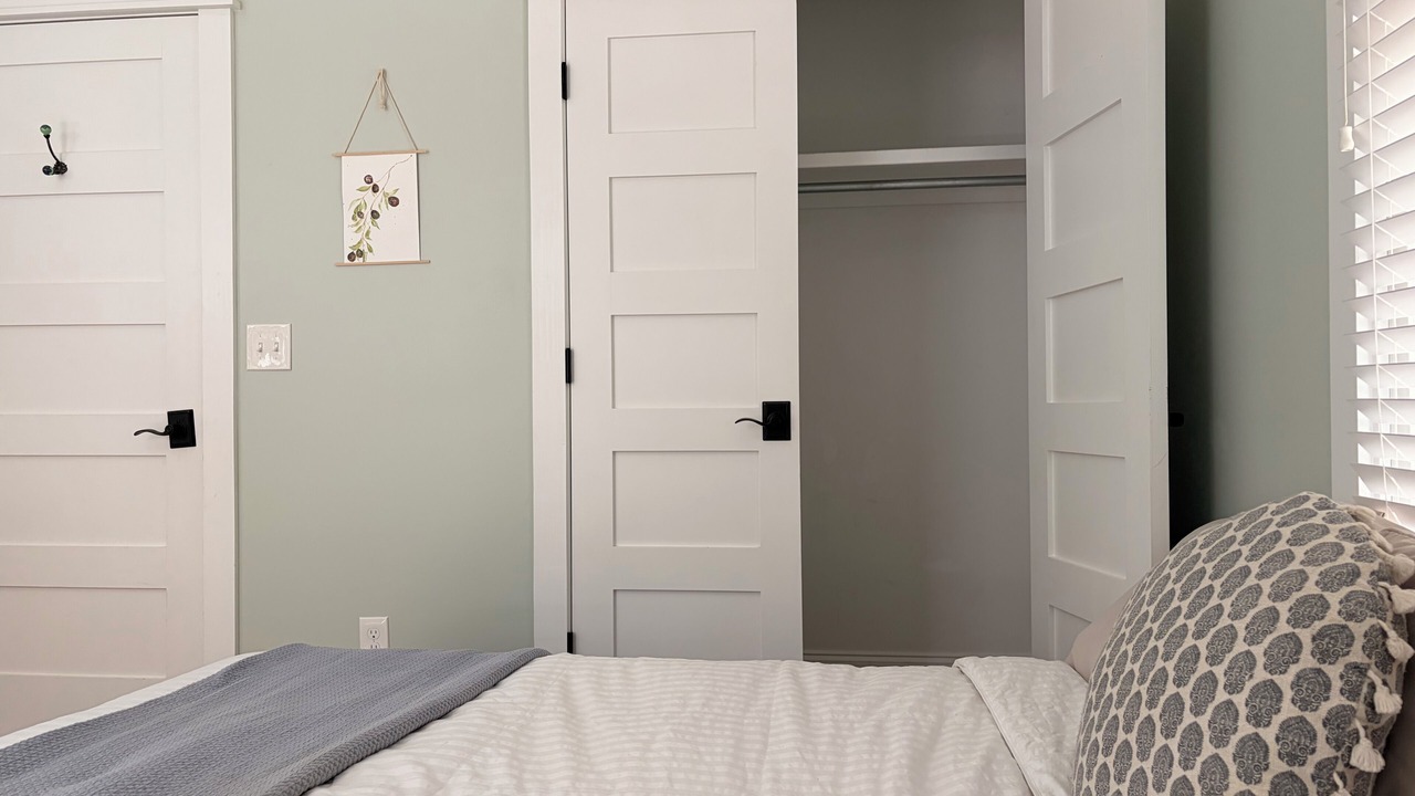 Photo of Bedroom in State Park