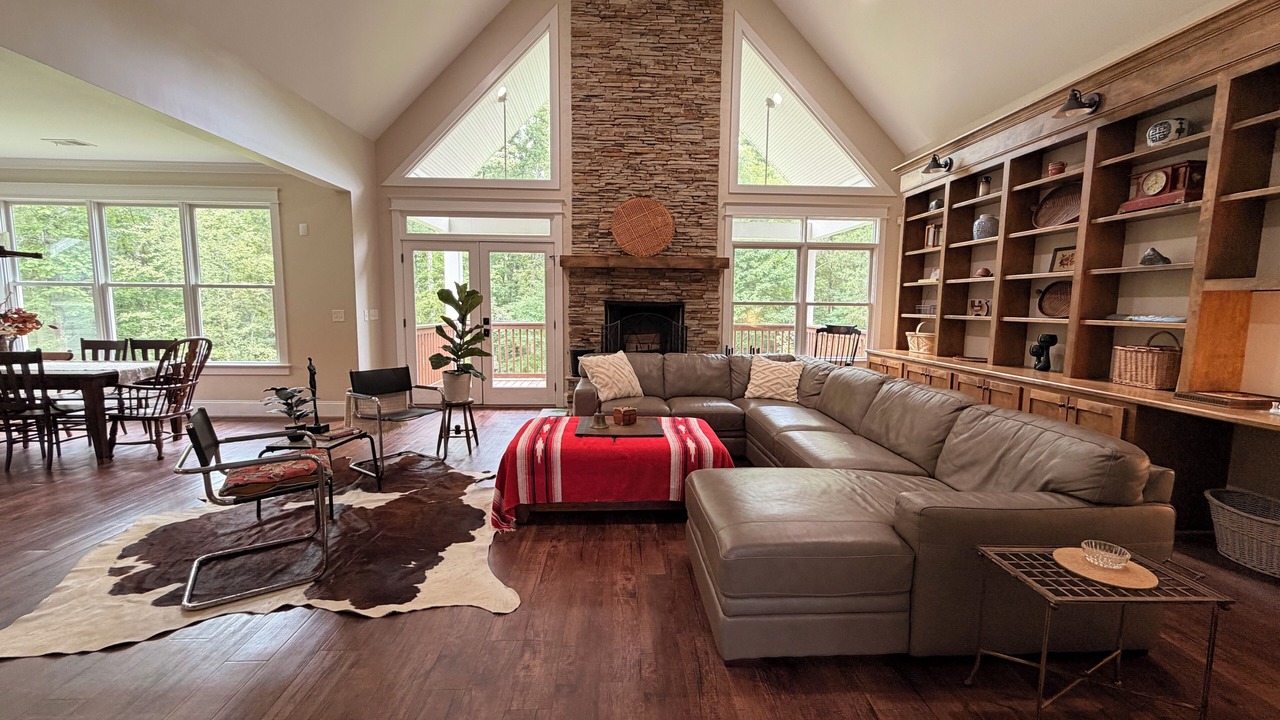 Photo of Livingroom in State Park