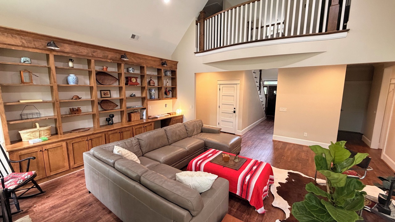 Photo of Livingroom in State Park