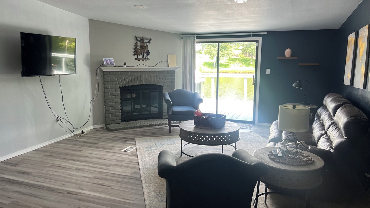 Photo of Livingroom in Evening Shade