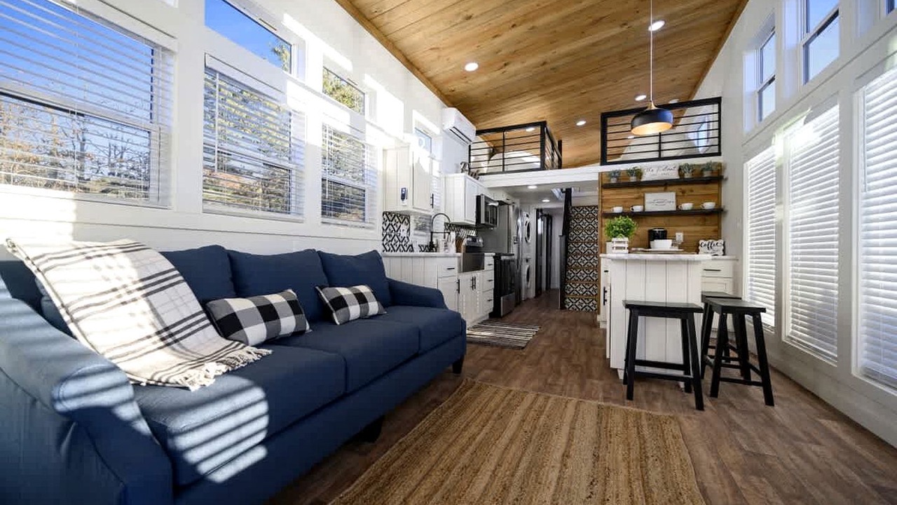 Photo of Livingroom in Clayton