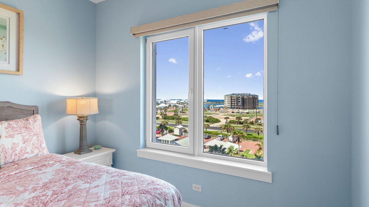 Photo of Bedroom in The Shores