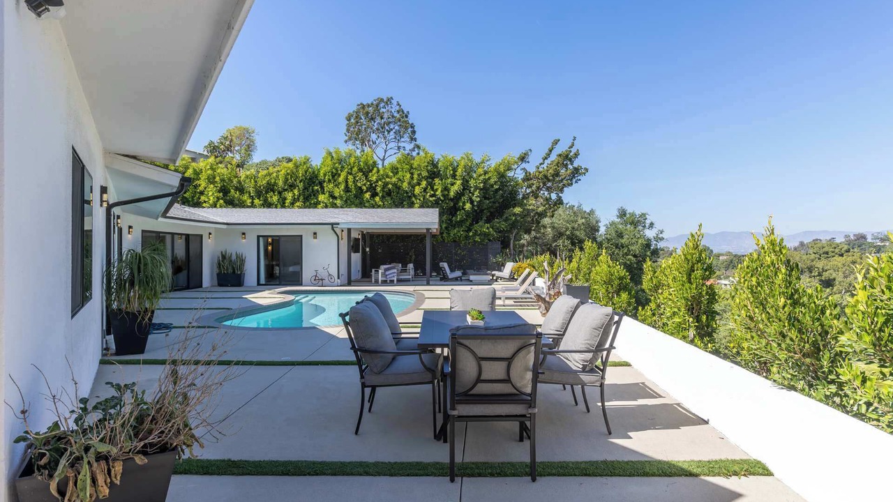 Photo of Outdoor in Studio City