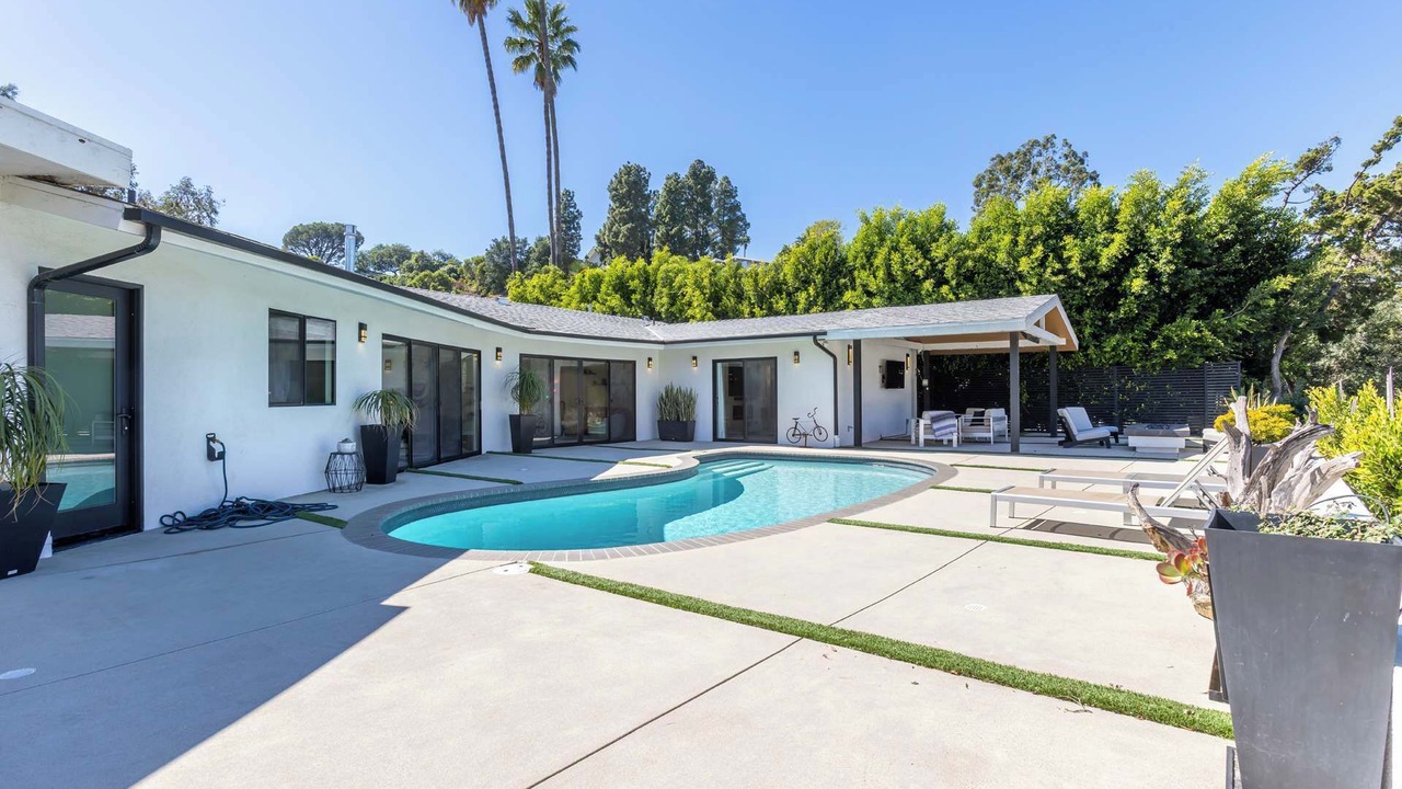 Photo of Outdoor in Studio City