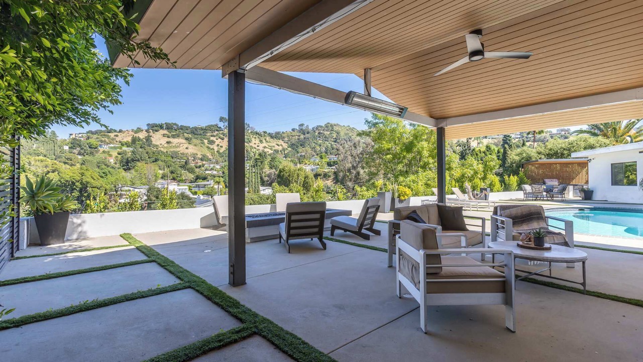 Photo of Outdoor in Studio City