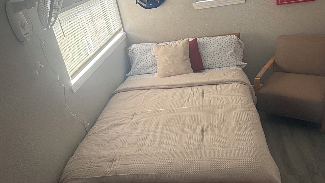 Photo of Bedroom in Clute