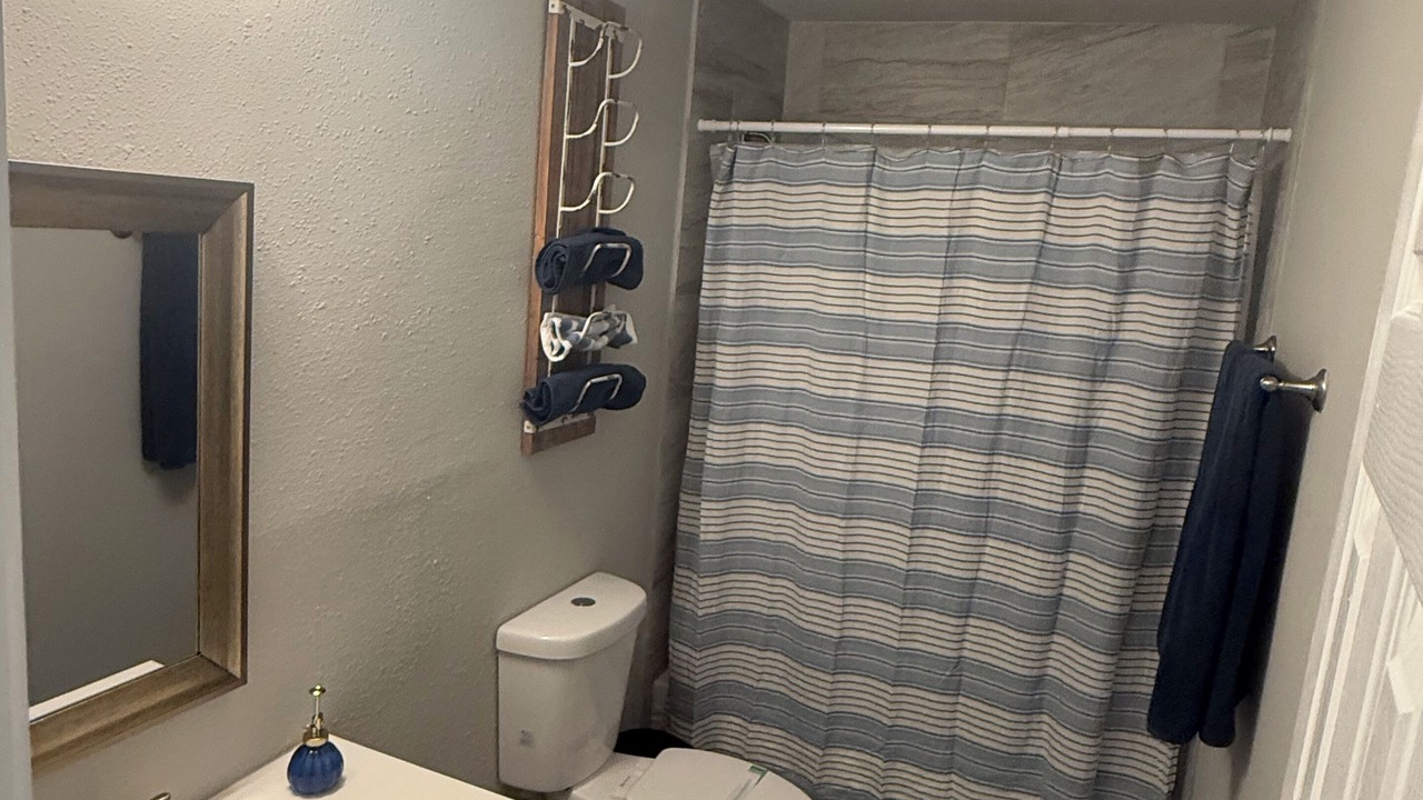 Photo of Bathroom in Clute